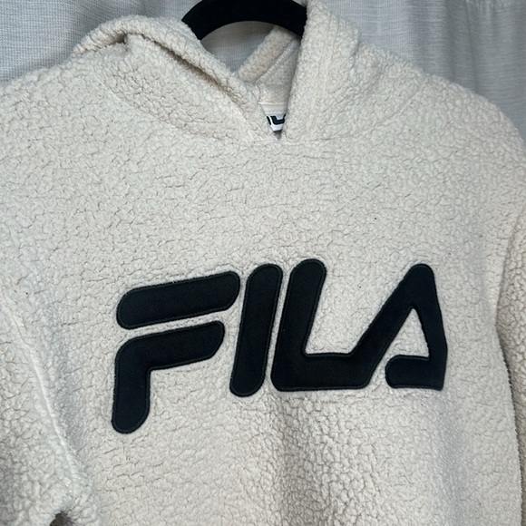 FILA HOODIE SIZE(S) - Picture 3 of 5